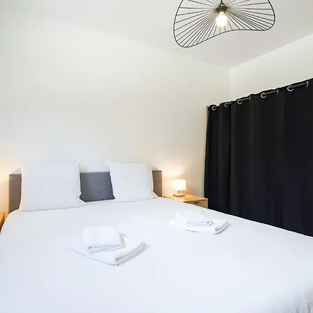 N°36, Piscine Commune, 2 Nesmy